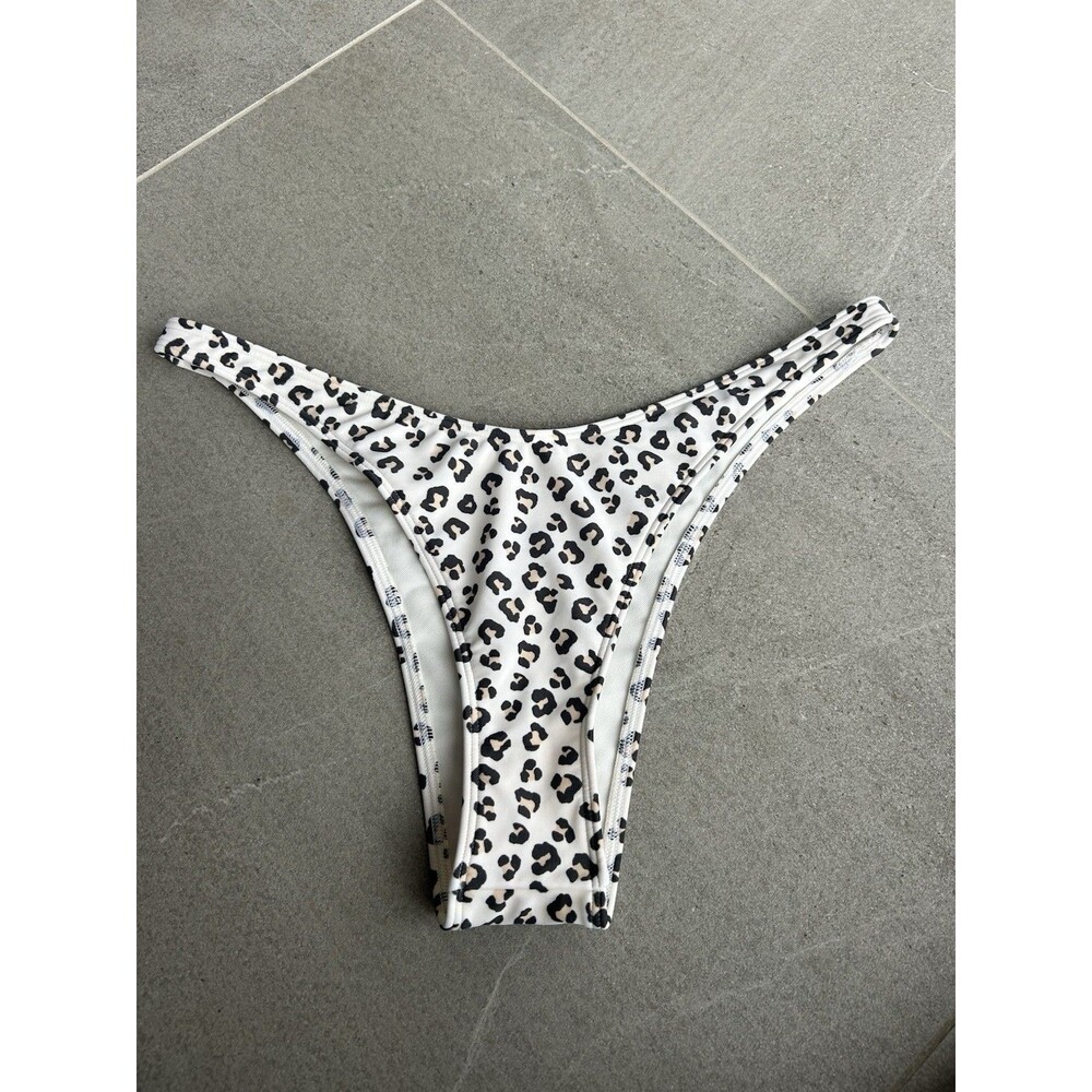ABERCROMBIE & FITCH SWIM CHEEKY TANGA SWIM BOTTOM Leopard PRINT LARGE L